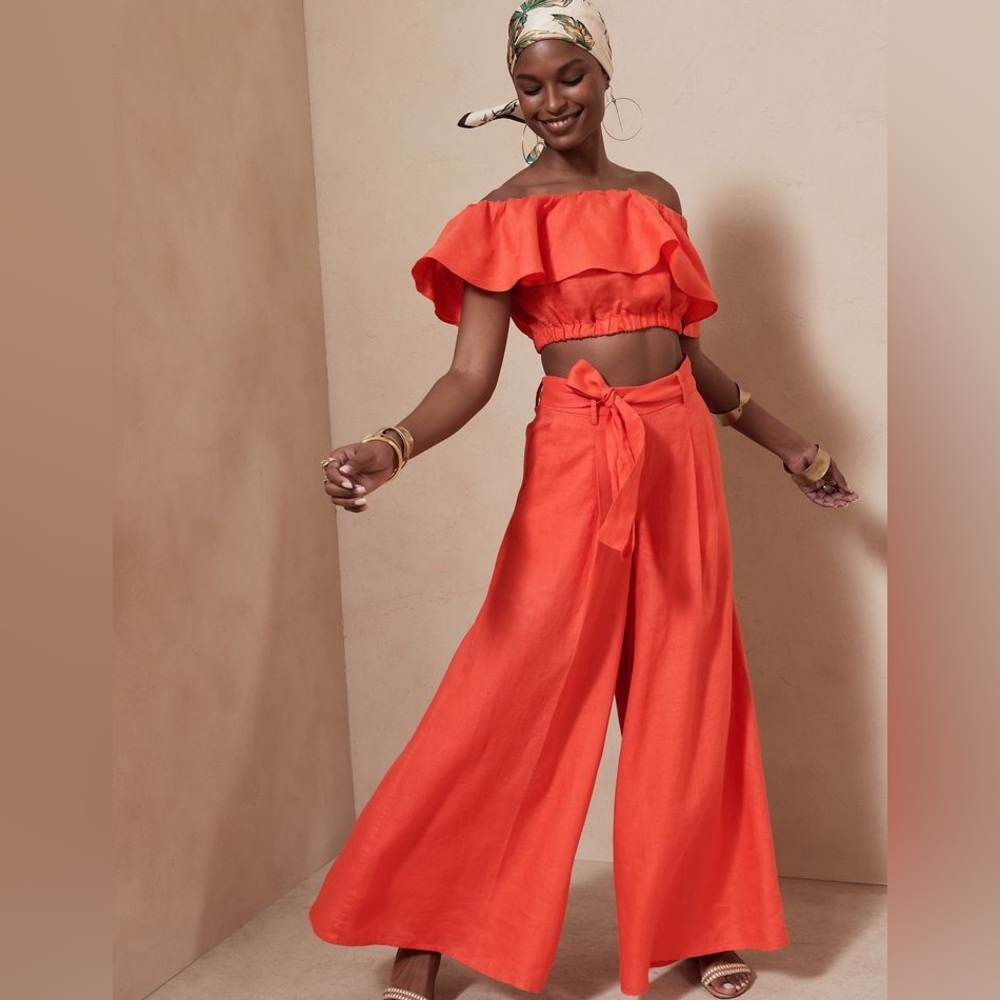 Banana Republic Meridian Linen Set